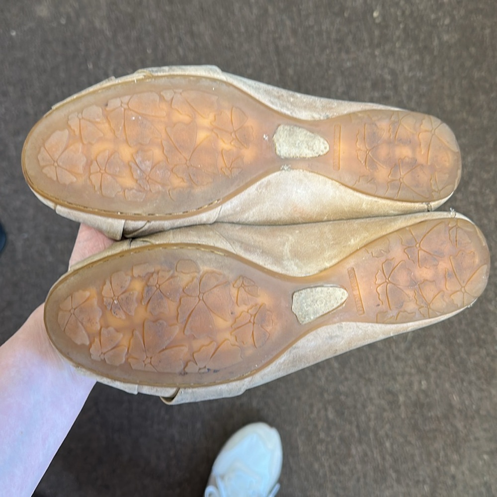 Born Women's Tan Flats - Picture 2 of 3